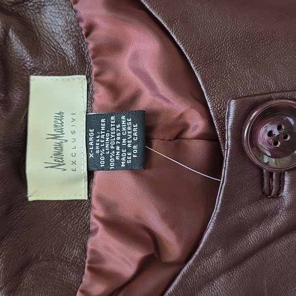 Neiman Marcus 4 button long leather Burgundy wine button two pocket jacket XL - Picture 3 of 17